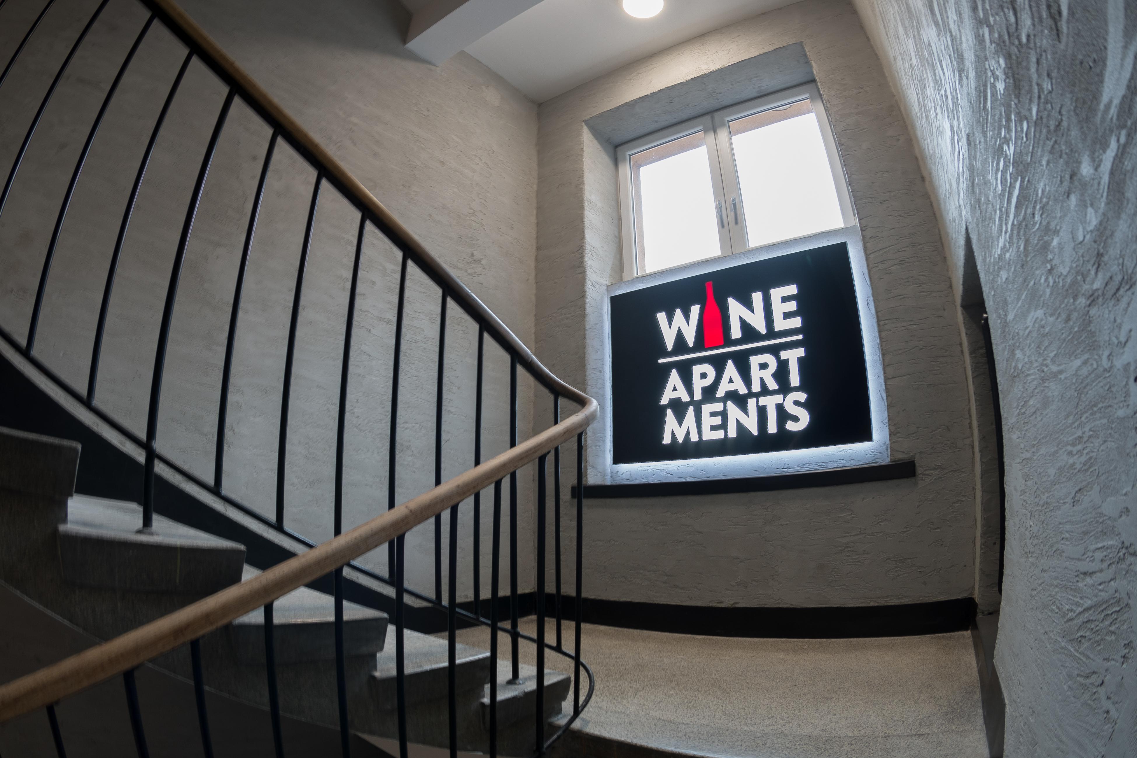 Wine Apartments Краков Экстерьер фото